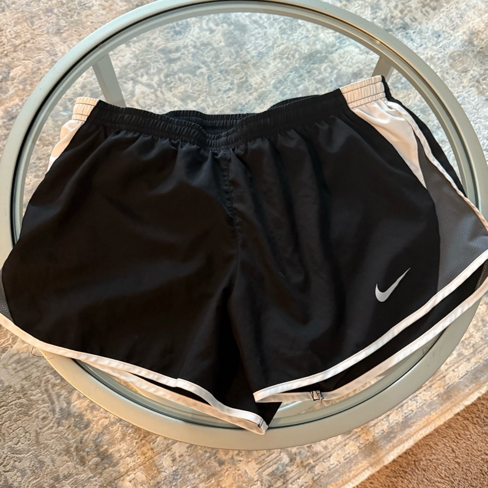 Nike Black and White Athletic Shorts with Elastic Waistband nwot